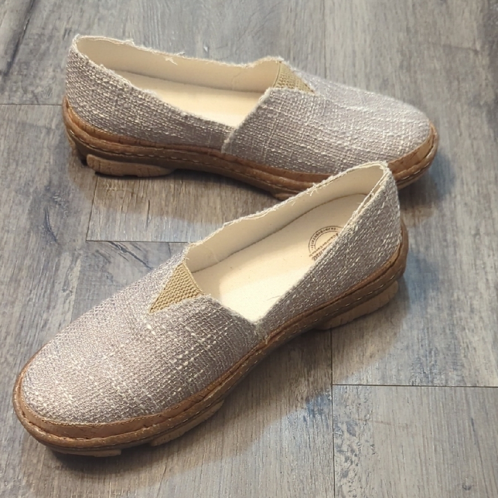 Tony Lama Slip On Renata Flats - Picture 8 of 8